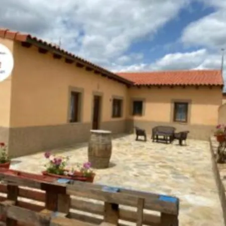 La Casina San De La Vega *